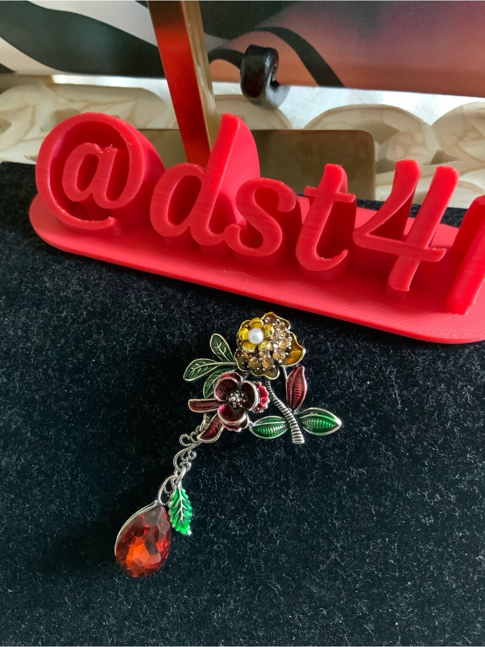 💥Floral Drop Charm Brooch in Multicolor